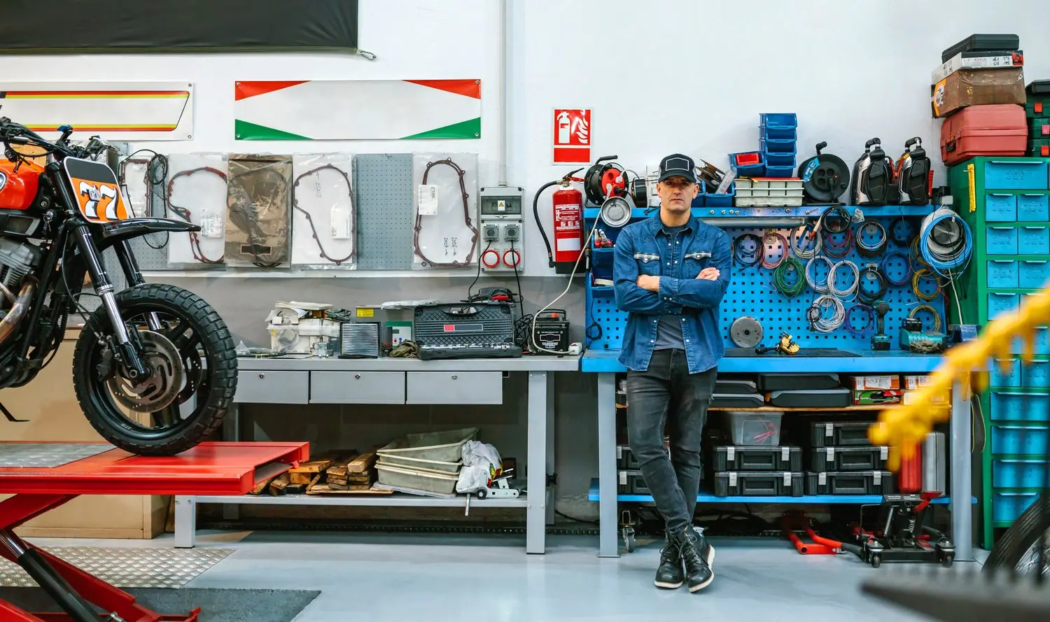 Lokalne warsztaty samochodowe - jak znaleźć zaufanego mechanika w okolicy?
